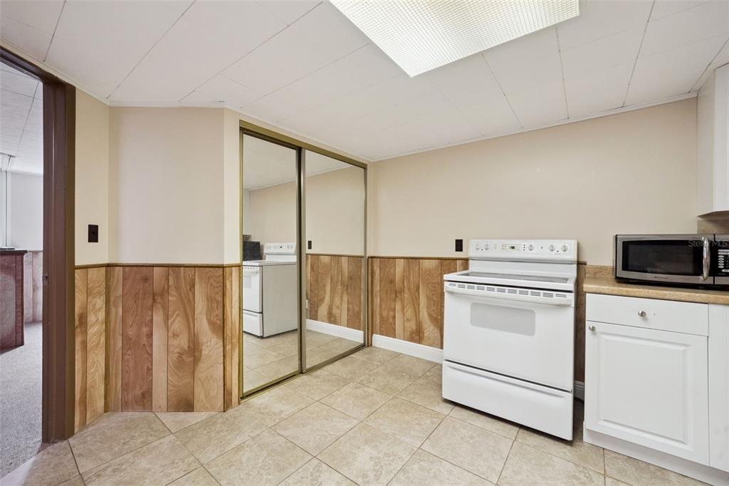 1050 Crystal Bowl Circle Casselberry, FL 32707 - Photo 45 of 64 a utility room with washer and dryer
