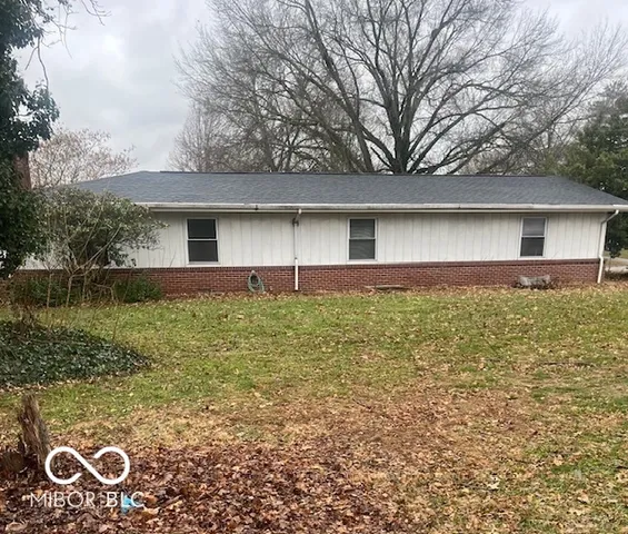 $240,000 | 701 South Sycamore Road, Seymour, IN 47274