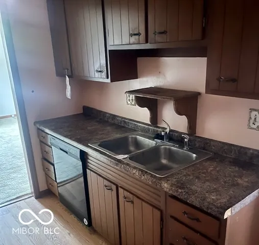 $240,000 | 701 South Sycamore Road, Seymour, IN 47274