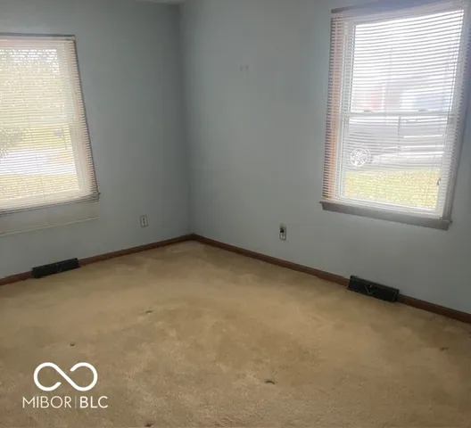 $240,000 | 701 South Sycamore Road, Seymour, IN 47274