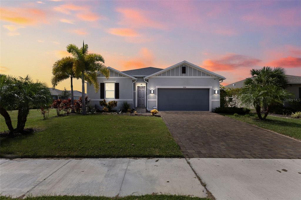 7434 35th Lane East Sarasota, FL 34243 - Photo 1 of 20 Gallery Image 1