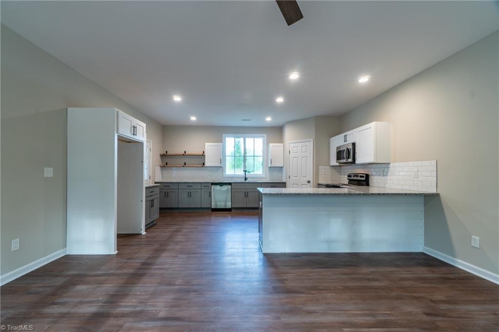 307 4th Street High Point, NC 27260 - Photo 5 of 22 Gallery Image 5