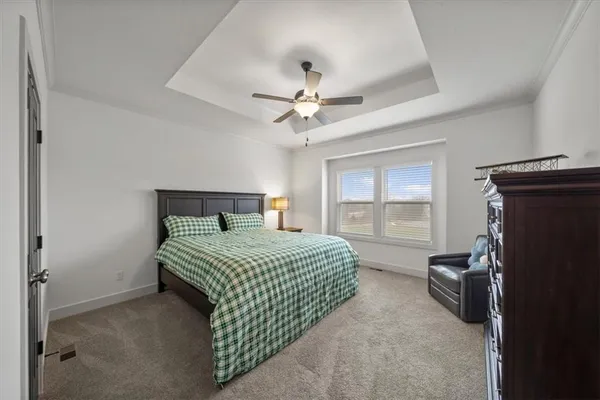 $749,924 | 8808 North Clarion Avenue, Kansas City, MO 64153
