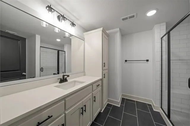 $799,000 | 8808 North Clarion Avenue, Kansas City, MO 64153