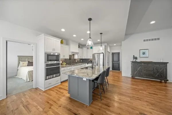$749,924 | 8808 North Clarion Avenue, Kansas City, MO 64153