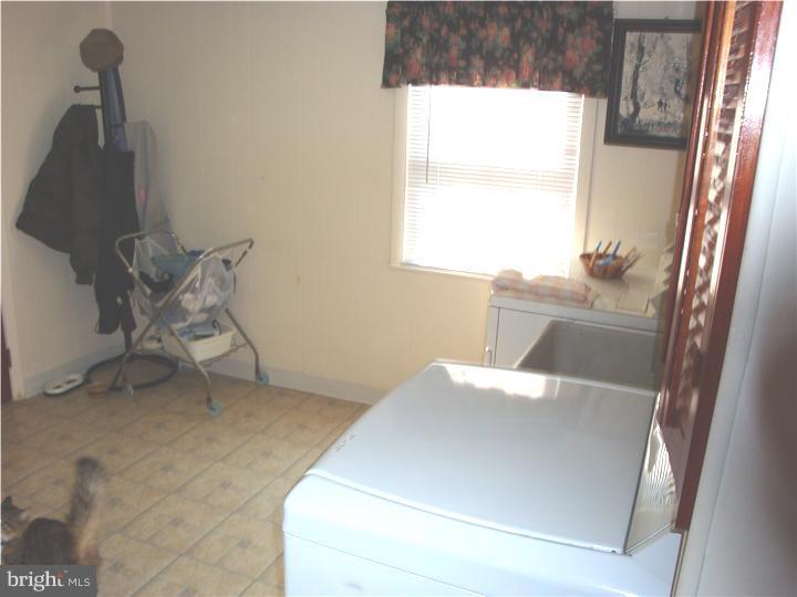 3322 Red Lion Road Philadelphia, PA 19114 - Photo 13 of 15 Laundry Room