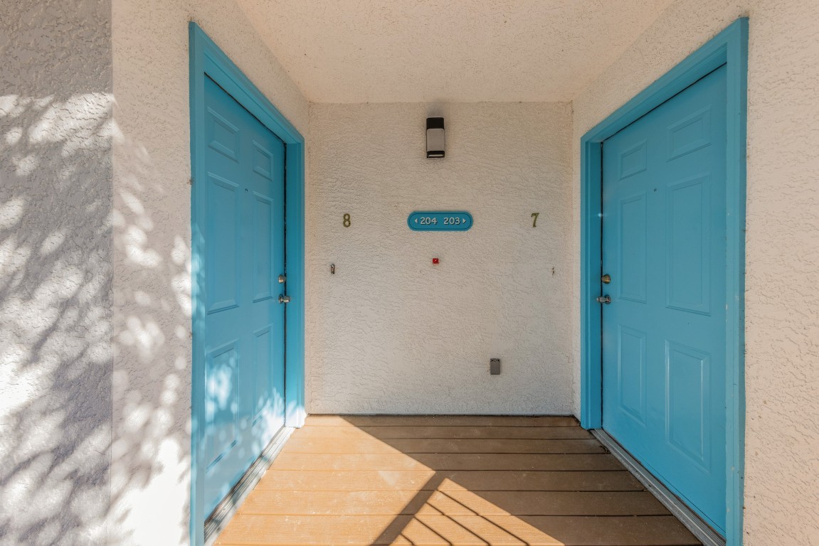 2824 Rio Grande Street, Unit 101 Austin, TX 78705 - Photo 2 of 10 a view of an empty room