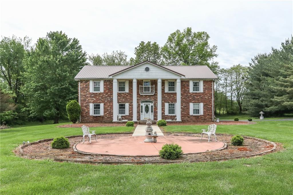 2299 East Country Club Road Martinsville, IN 46151 - Photo 2 of 28 Gallery Image 2