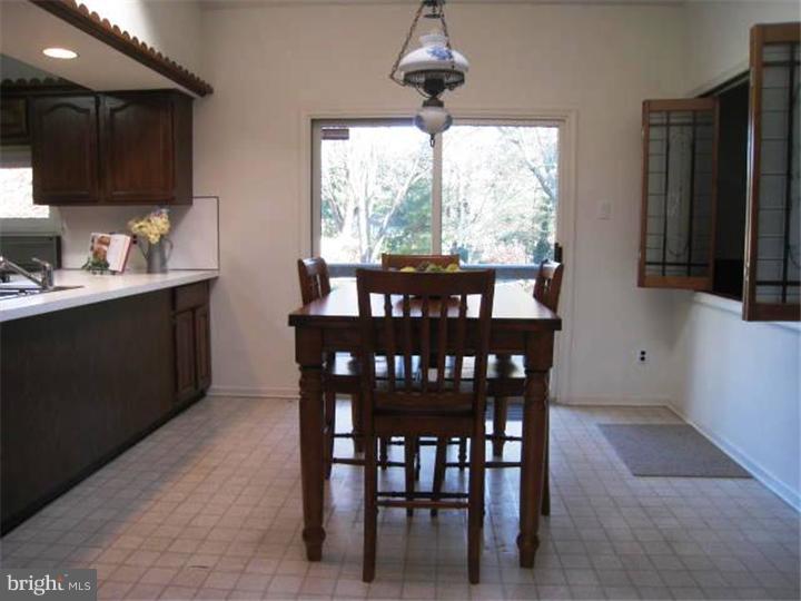 1576 Stapler Drive Yardley, PA 19067 - Photo 8 of 17 Breakfast Room