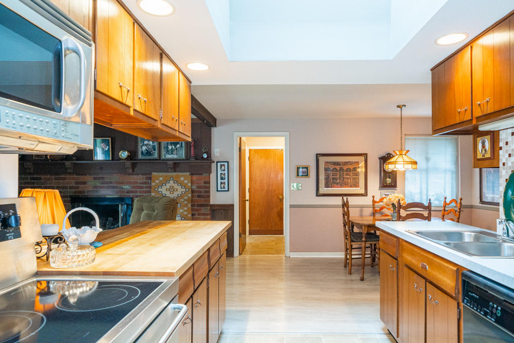 2325 Springmill Road Dayton, OH 45440 - Photo 9 of 54 Gallery Image 9