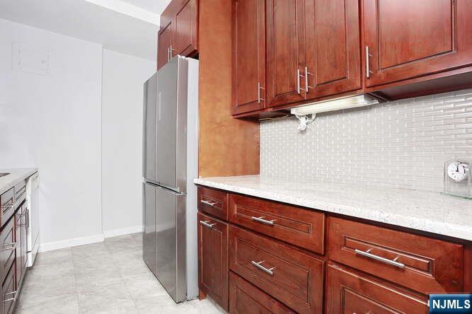 2 Horizon Road, Unit 404 Fort Lee, NJ 07024 - Photo 12 of 30 Gallery Image 12