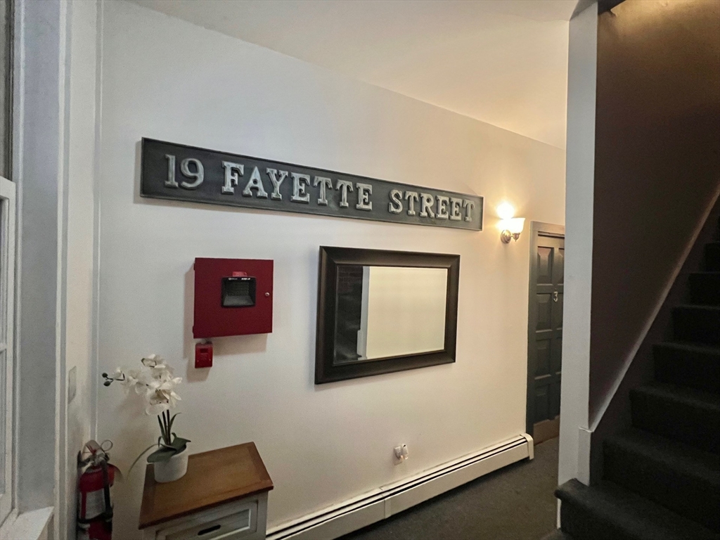 19 Fayette Street, Unit 7 Boston, MA 02116 - Photo 11 of 14