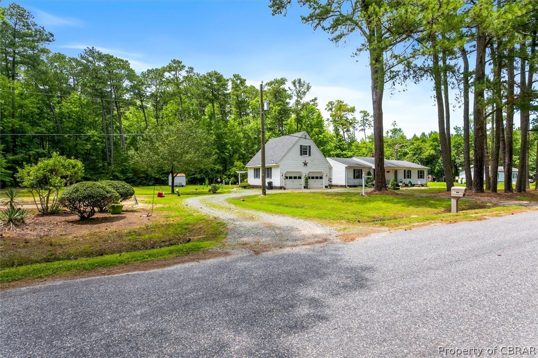281 Borum Creek Road Susan, VA 23163 - Photo 2 of 33
