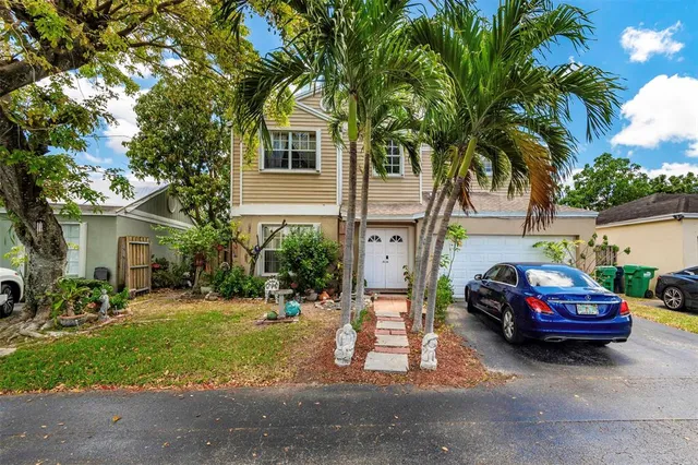 $575,000 | Three Lakes, Miami, FL 33186