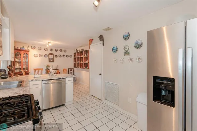 $575,000 | Three Lakes, Miami, FL 33186