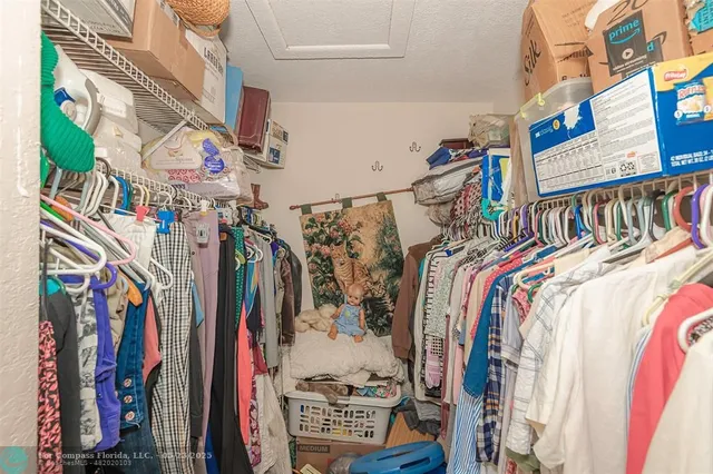 $575,000 | Three Lakes, Miami, FL 33186