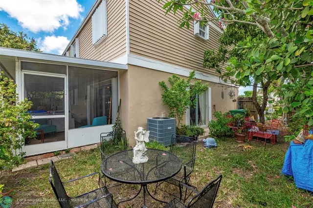 $575,000 | Three Lakes, Miami, FL 33186