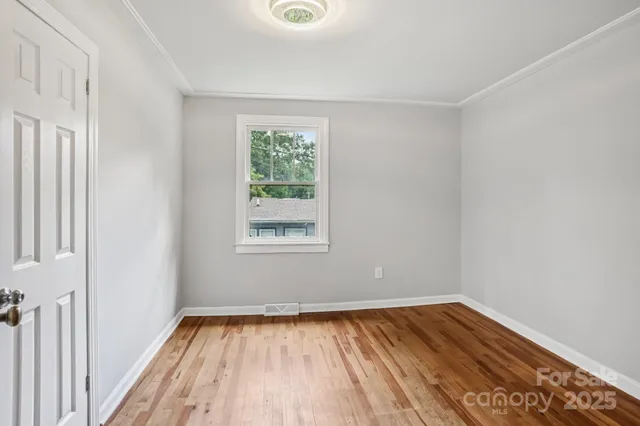 $279,900 | 301 East Lee Avenue, Bessemer City, NC 28016