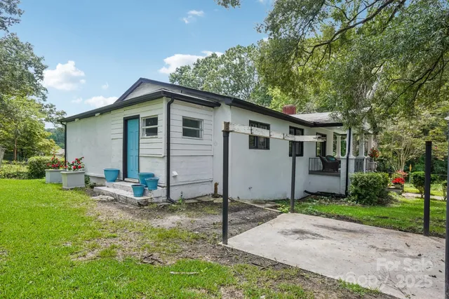 $279,900 | 301 East Lee Avenue, Bessemer City, NC 28016