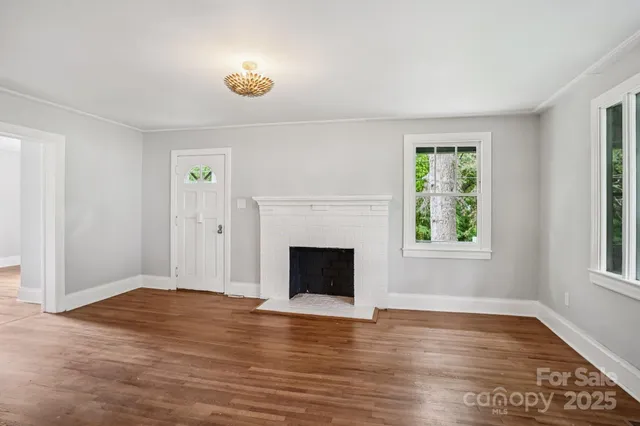 $279,900 | 301 East Lee Avenue, Bessemer City, NC 28016