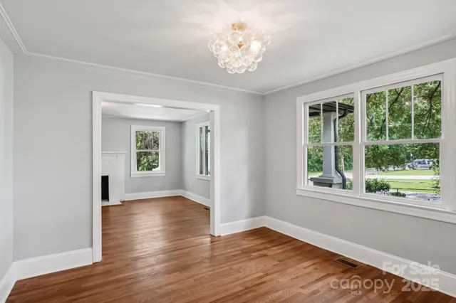 $279,900 | 301 East Lee Avenue, Bessemer City, NC 28016