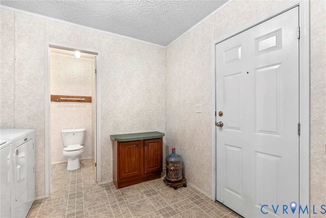 9174 Howardsville Road Howardsville, VA 24562 - Photo 20 of 53