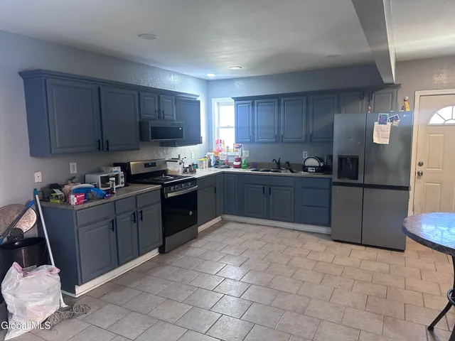 $215,000 | 546 Paige Street, Schenectady, NY 12307