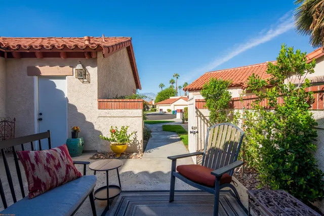 $489,000 | 112 Sarona Circle, Palm Desert, CA 92211