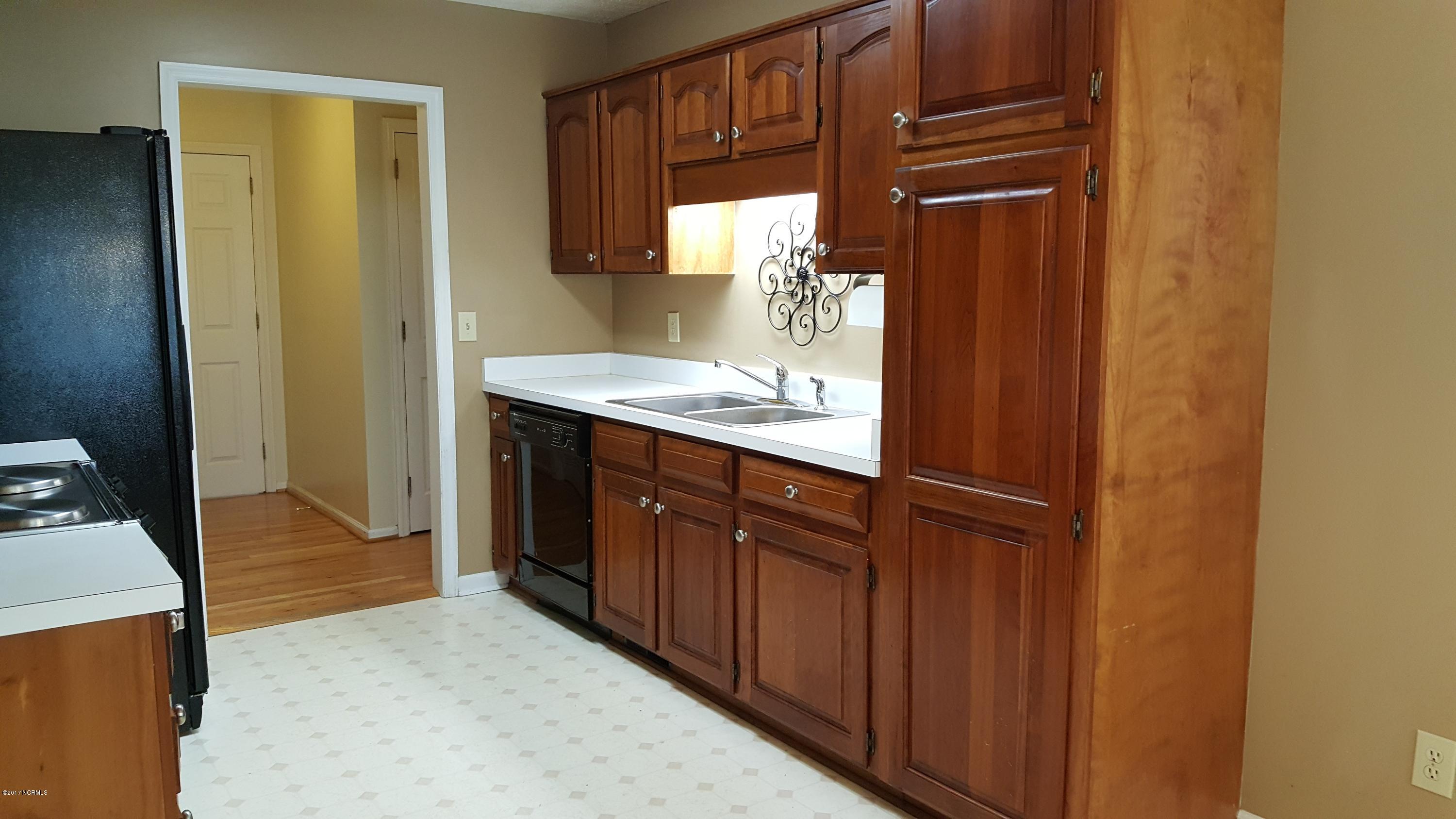 311 Hidden Valley Road Wilmington, NC 28409 - Photo 11 of 16 11