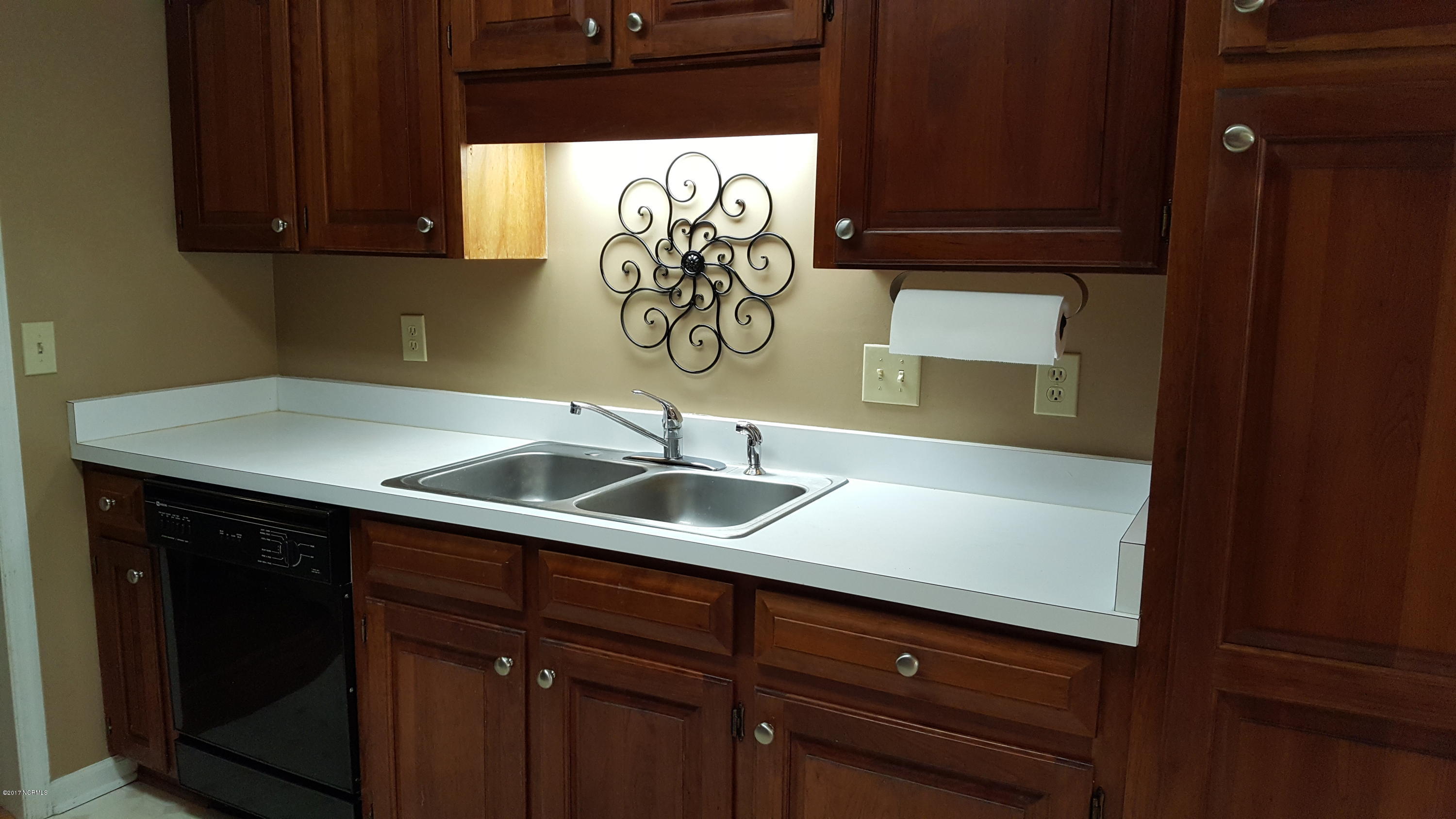 311 Hidden Valley Road Wilmington, NC 28409 - Photo 6 of 16 6