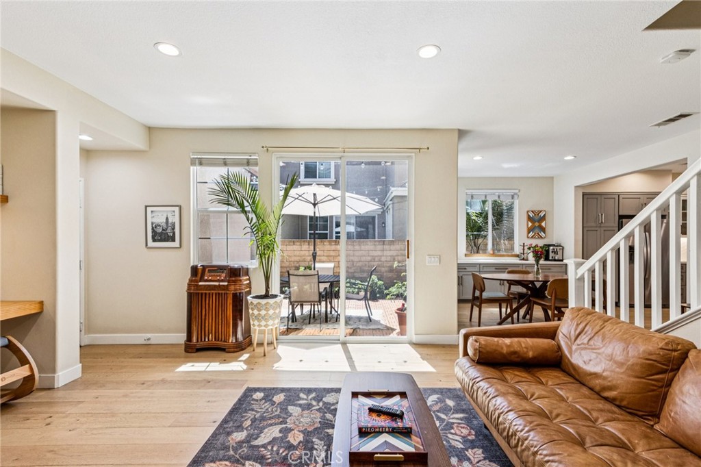 27436 Riverside Lane Valencia, CA 91354 - Photo 8 of 31