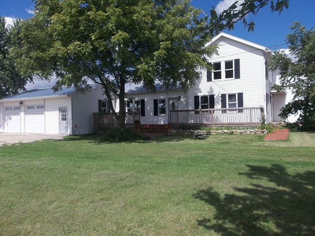 6074 South Center Road Rochelle, IL 61068 - Photo 1 of 19