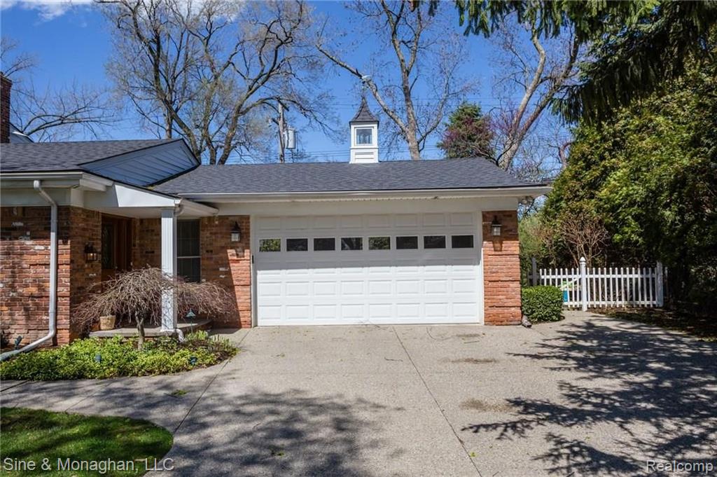 20 North Duval Road Grosse Pointe Shores, MI 48236 - Photo 45 of 49