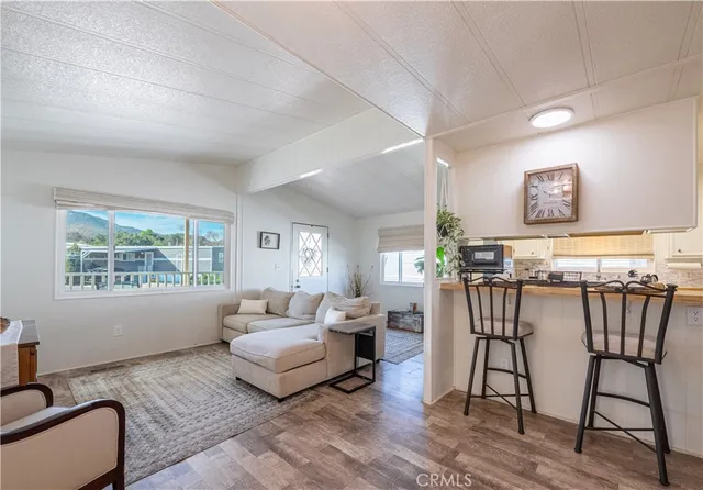 $225,000 | 123 Charla Court, Unit 123, Newbury Park, CA 91320