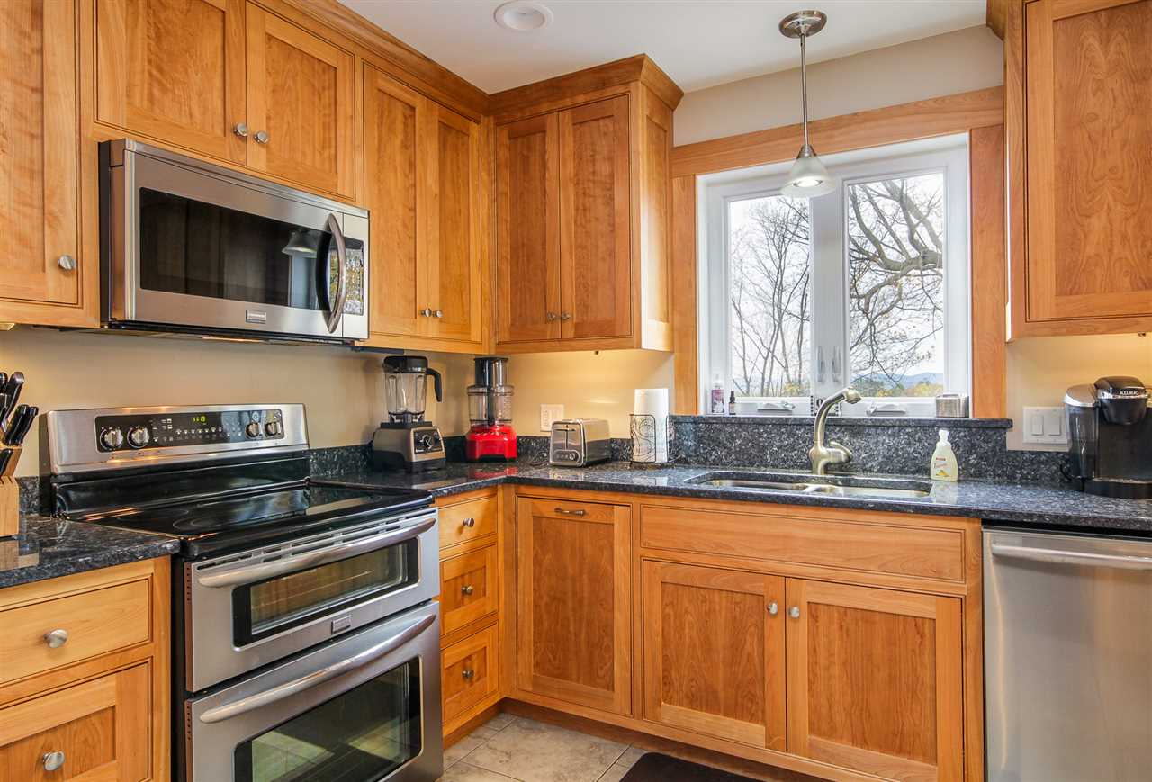 24 Harbor Ridge Road South Burlington, VT 05403 - Photo 2 of 40 Gallery Image 2