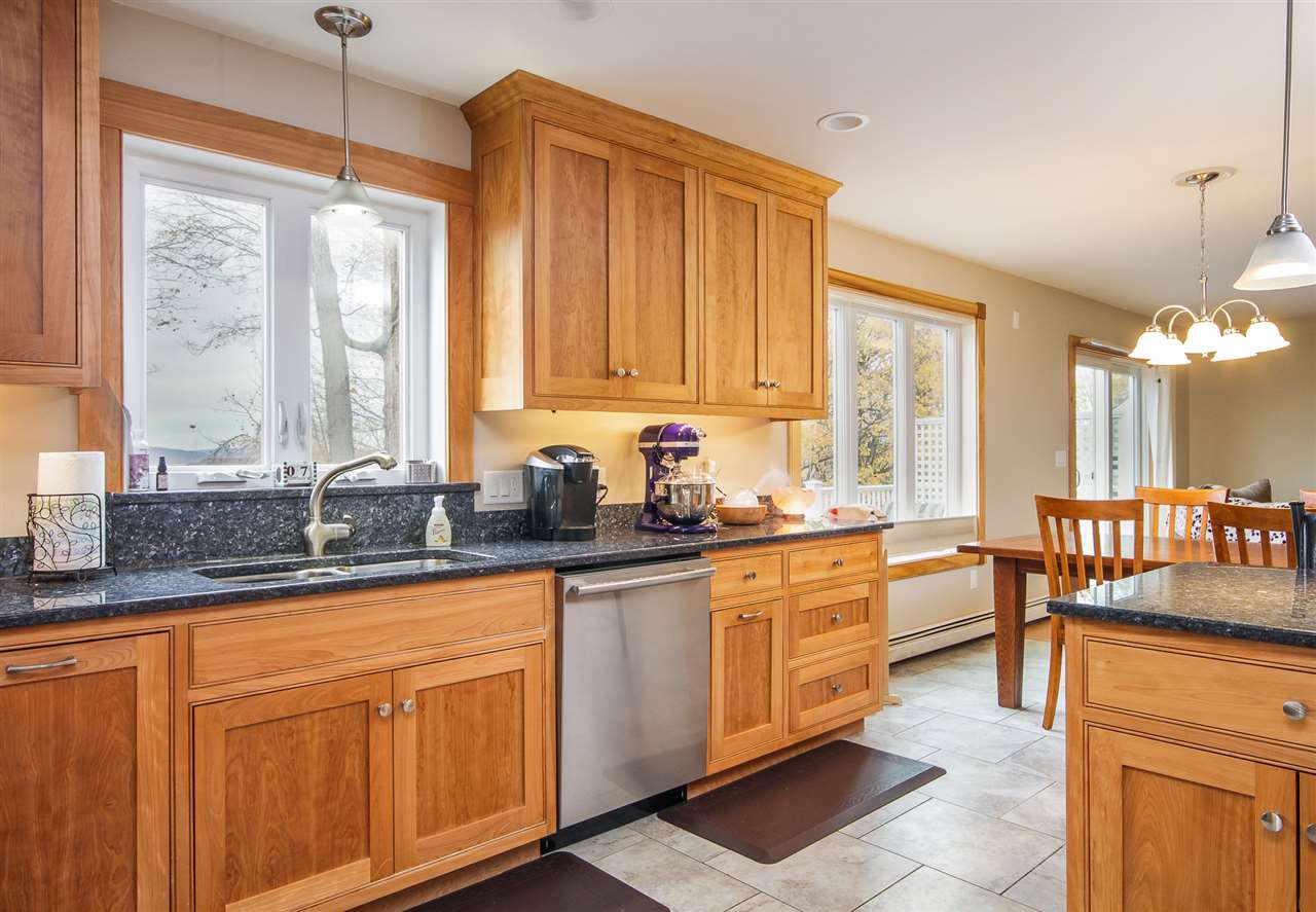 24 Harbor Ridge Road South Burlington, VT 05403 - Photo 3 of 40 Gallery Image 3