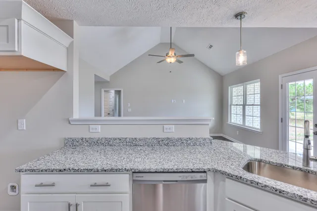 $306,900 | 2828 Old Alto Highway, Decherd, TN 37324