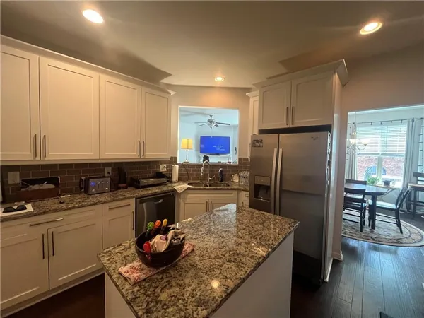 $2,500 | 5545 Bright Cross Way, Suwanee, GA 30024