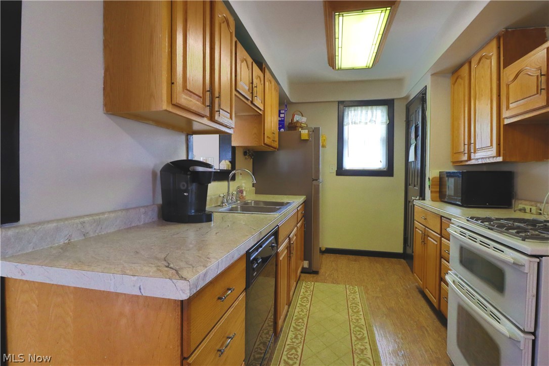 817 Worden Road Wickliffe, OH 44092 - Photo 10 of 33 Gallery Image 10