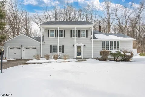 $825,000 | 9 Nantes Road, Parsippany, NJ 07054