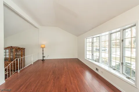 $825,000 | 9 Nantes Road, Parsippany, NJ 07054