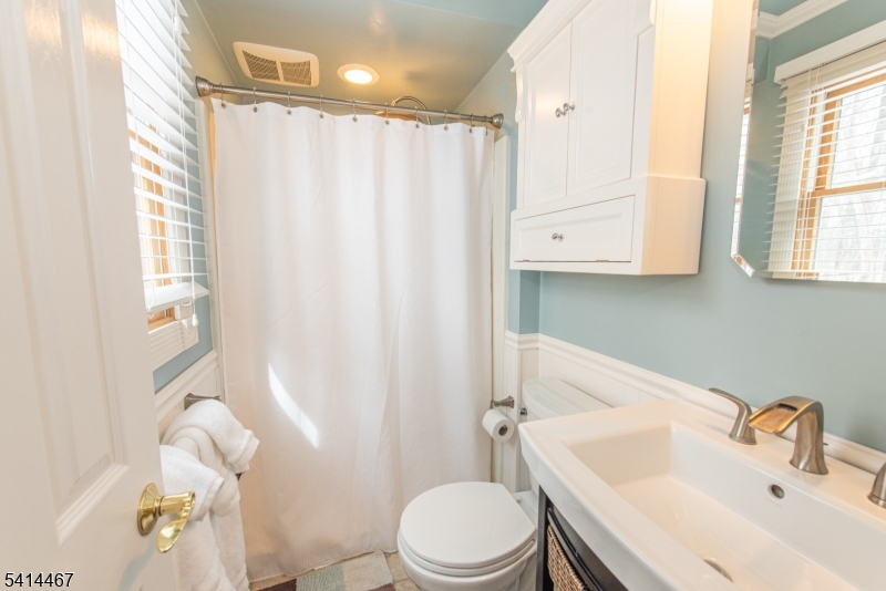 9 Nantes Road Parsippany, NJ 07054 - Photo 19 of 26