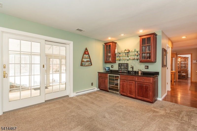 9 Nantes Road Parsippany, NJ 07054 - Photo 4 of 26