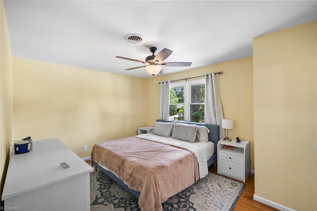 1001 Oakview Road High Point, NC 27265 - Photo 26 of 35