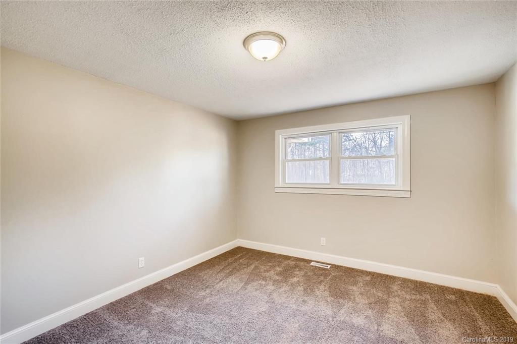 5925 Roberta Road Harrisburg, NC 28075 - Photo 16 of 29 Gallery Image 16