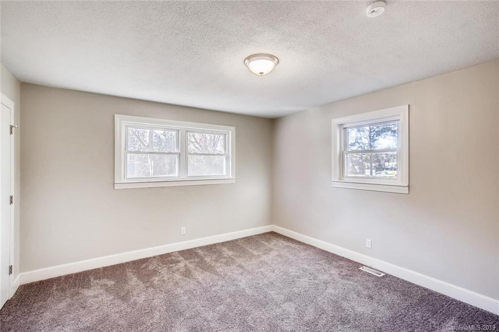 5925 Roberta Road Harrisburg, NC 28075 - Photo 18 of 29 Gallery Image 18