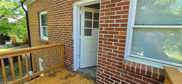 $1,100 | 2912 Woodleigh Street, Unit 2, Winston-Salem, NC 27127