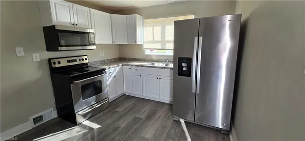 $1,100 | 2912 Woodleigh Street, Unit 2, Winston-Salem, NC 27127