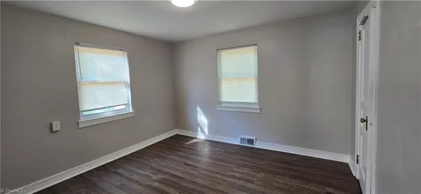 $1,100 | 2912 Woodleigh Street, Unit 2, Winston-Salem, NC 27127