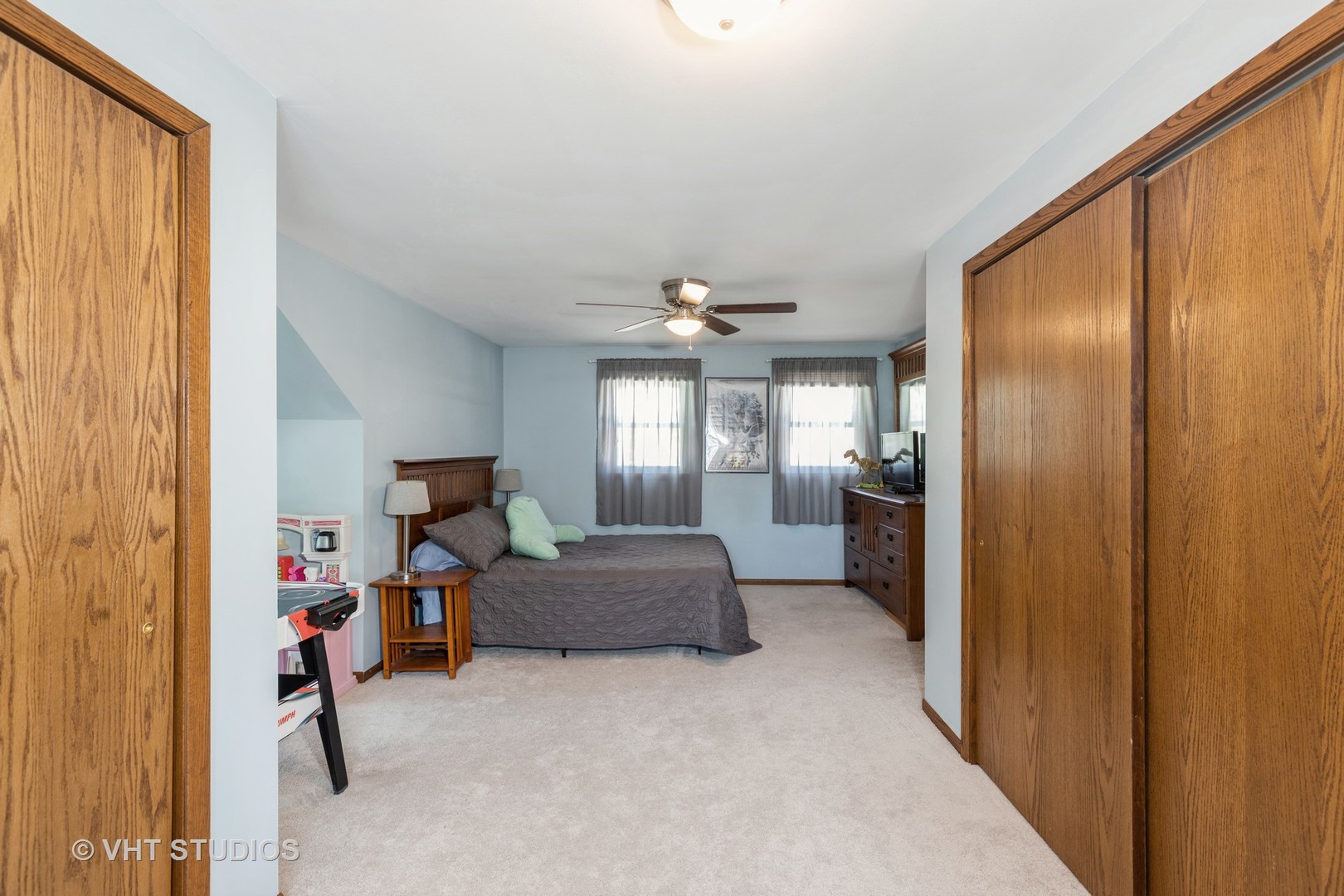 1438 Ridge Road Homewood, IL 60430 - Photo 16 of 35 a bedroom with furniture and a window